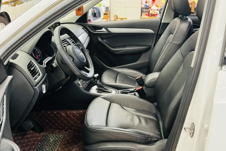 Used Audi Q3 2015 35 TFSI Comfort Model
