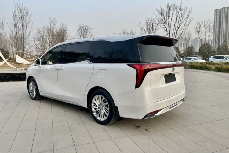 Used Buick Century 2023 2.0T Six-Seater Yinshi Edition
