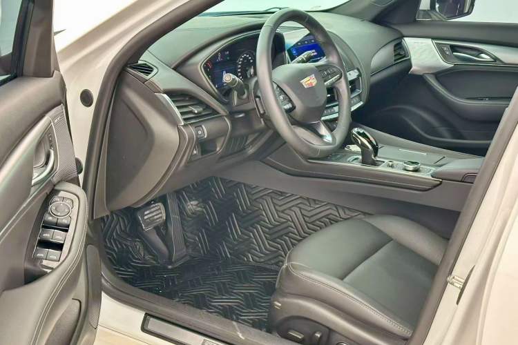 Used Cadillac CT5 2021 28T Luxury Version
