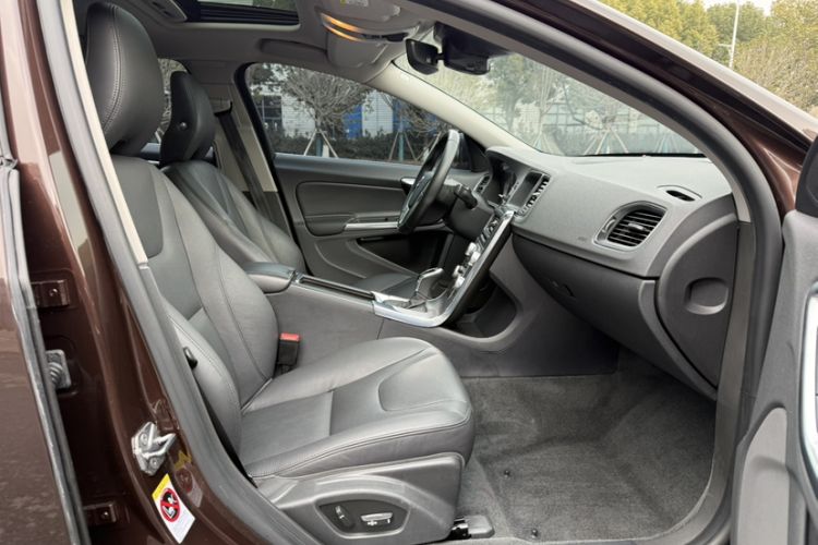 Used Volvo S60 2019 S60L Facelift T5 Intelligent Advanced Edition