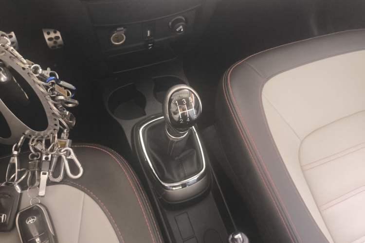 Used Great Wall M4 2014 1.5L manual Comfort trim level
