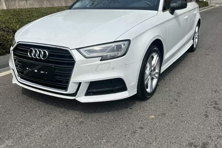 Used Audi A3 2019 Limousine 35 TFSI Fashion Edition China VI Emission Standard
