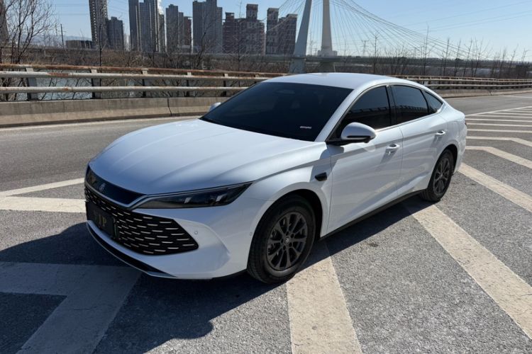 Used BYD Qin L 2025 DM-i Smart Drive 80KM Leading Model