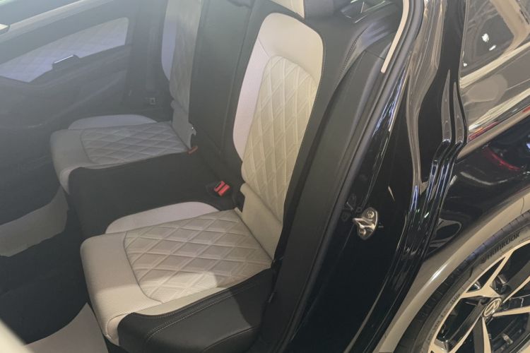 Used Volkswagen Magotan 2023 2 Million Units Limited-Edition 380TSI DSG Flagship Version