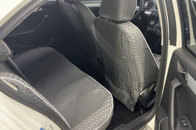 Used Volkswagen Jetta 2015 Zhuihui Edition 1.6L Manual Comfort Model
