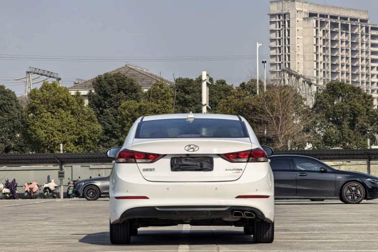 Used Hyundai Elantra 2016 1.4T Dual-Clutch Xuan Dong · Dynamic Version