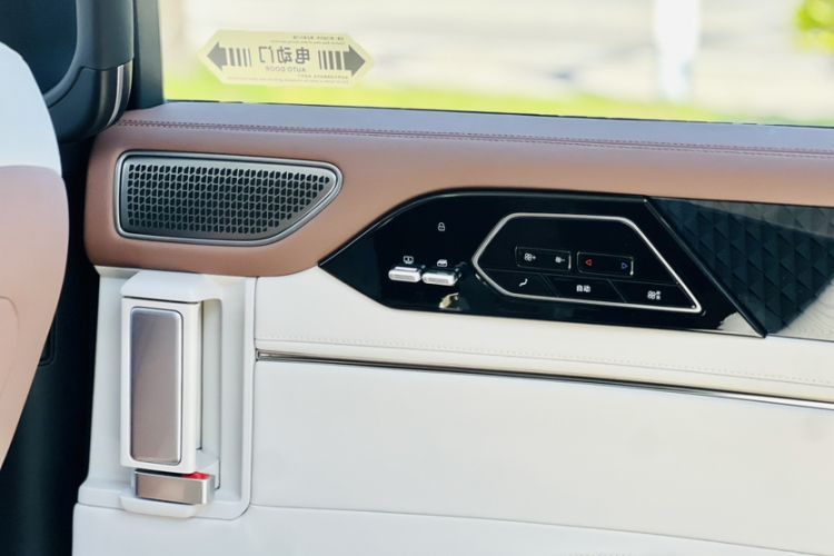 Used BYD Xia 2025 DM-i 1.5T 100km Leading Model