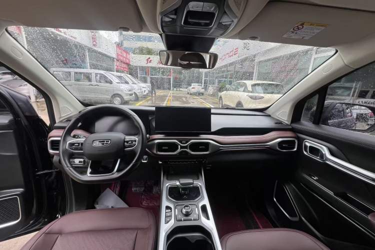 Used Geely Auto Haoyue 2022 1.8TD DCT Luxury 7-Seater
