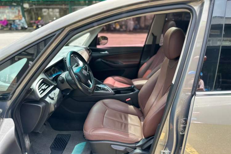 Used Buick GL6 2018 18T 6-Seater Luxury Model
