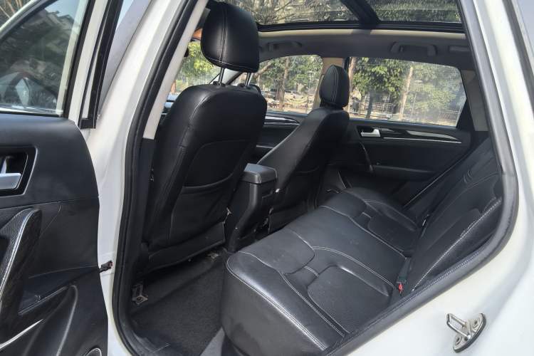 Used Zotye T600 2015 2.0T DCT Prestige Edition
