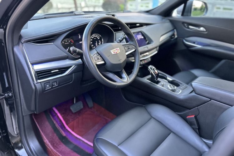 Used Cadillac XT4 2021 28T Two-Wheel Drive Luxury Version
