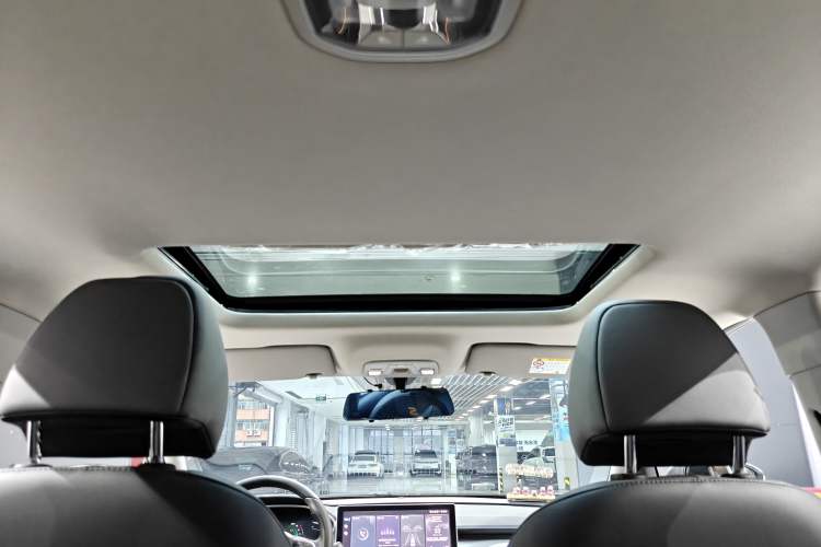 Used Geely Auto Coolray 2023 1.5T DCT Diamond Edition
