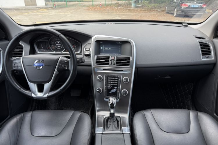 Used Volvo XC60 2014 T5 Zhiyi Edition
