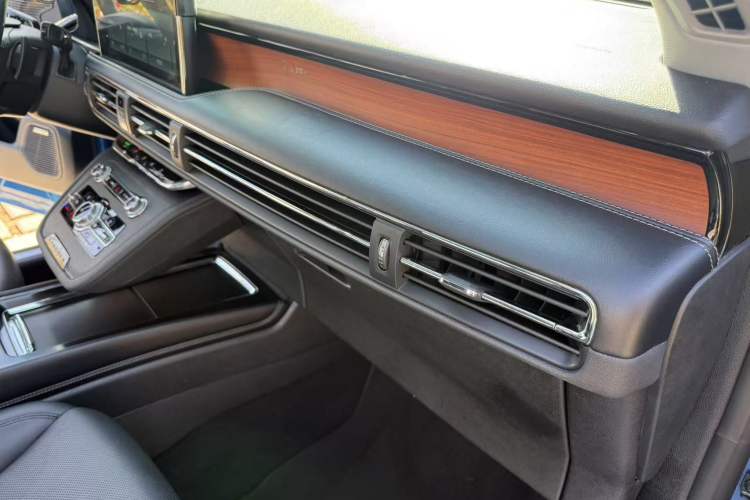 Used Lincoln Corsair 2020 2.0T Two-Wheel Drive Luxury Edition