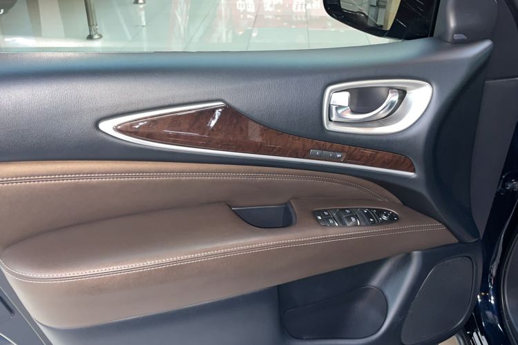 Used Infiniti QX60 2018 2.5 S/C Hybrid Four-Wheel Drive All-Terrain Version China VI Standard
