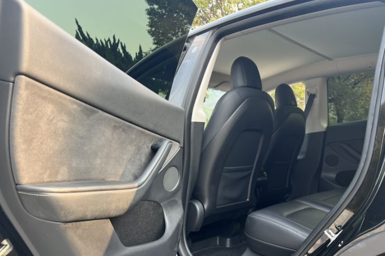 Used Tesla Model Y 2022 Rear-Wheel-Drive Version