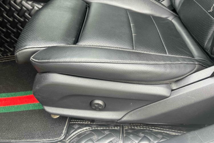 Used Mercedes-Benz E-Class 2016 E 200 L Sport Edition
