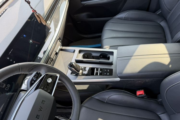 Used Roewe RX5 MAX 2022 1.5T Automatic Zhiwei Prestige Edition
