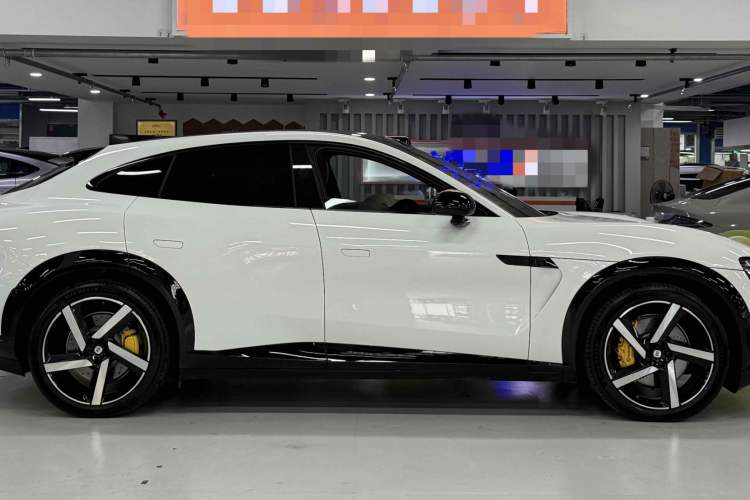 Used Xiaomi Auto YU7 2025 Ultra-Long Range High-Performance All-Wheel-Drive Max Edition
