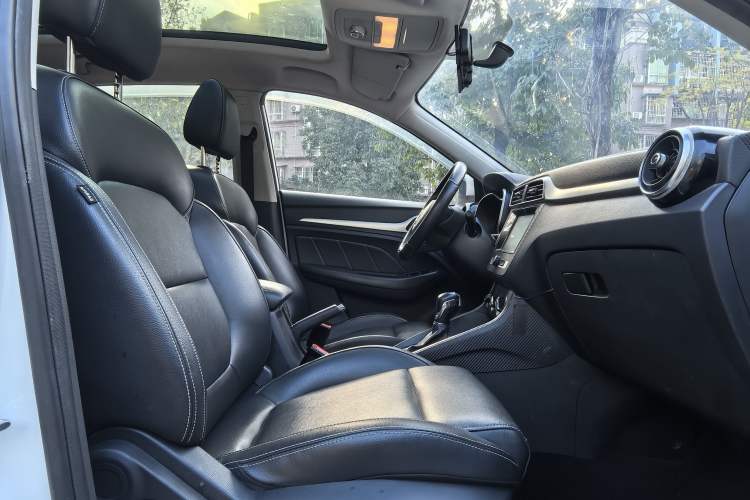 Used MG ZS 2018 1.5L Automatic Luxury Edition China V Standard