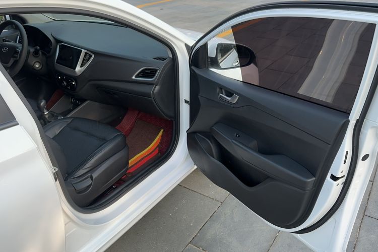 Used Hyundai Verna 2016 1.4L Manual Cool Edition GLS
