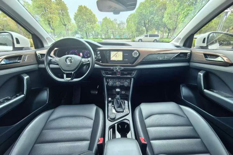 Used Volkswagen Tharu 2020 330TSI Four-Wheel Drive Flagship Version China VI Standard
