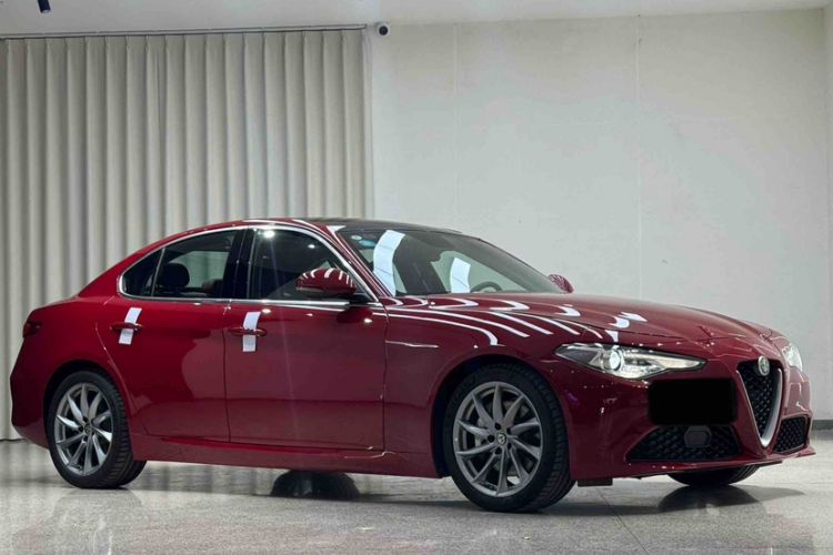 Used Alfa Romeo Giulia 2017 2.0T 280HP Luxury Edition