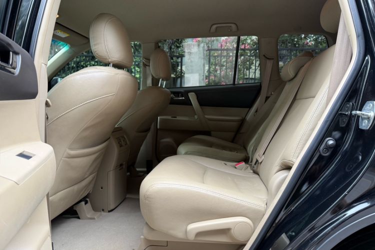 Used Toyota Highlander 2012 2.7L 2WD 5-Seater Elite Edition
