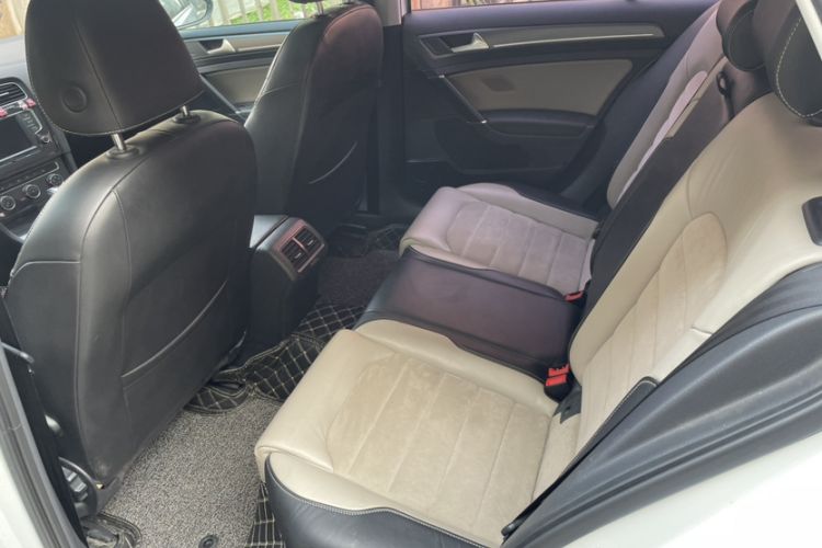 Used Volkswagen Golf 2017 230TSI Automatic Luxury Million-Vehicle Commemorative Edition
