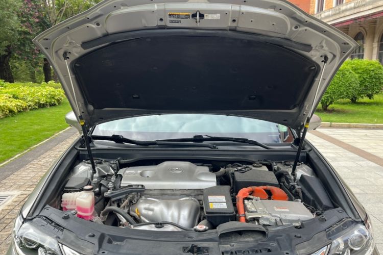 Used Lexus ES 2015 300h Comfort Edition
