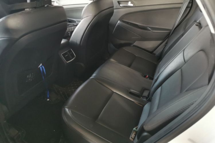 Used Hyundai Tucson 2018 1.6T Dual-Clutch Two-Wheel Drive 15th Anniversary Special Edition
