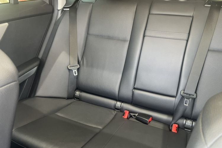 Used Mercedes-Benz GLK-Class 2013 GLK 300 4MATIC Dynamic Sunroof Model