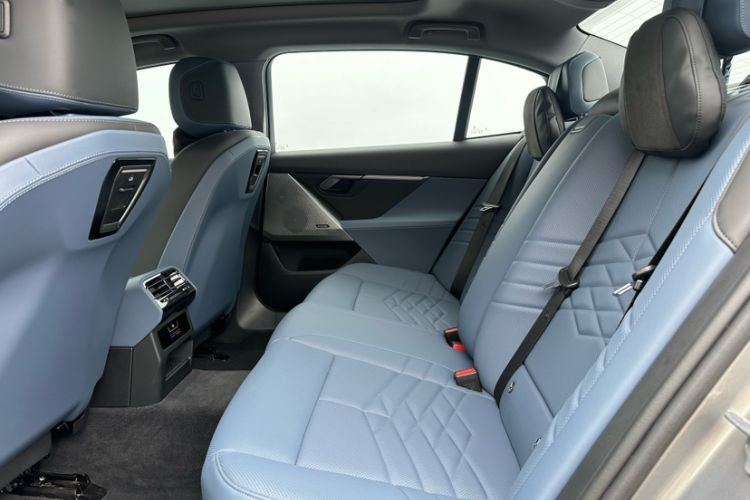 Used BMW i5 2024 eDrive 35L M Sport Package
