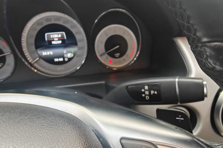 Used Mercedes-Benz GLK-Class 2015 GLK 300 4MATIC Fashion Edition Ultimate Version