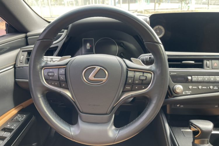 Used Lexus ES 2022 300h Excellence Edition