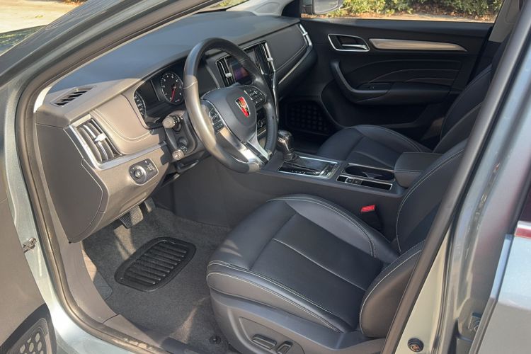 Used Roewe i6 2017 20T Automatic Internet Smart Edition
