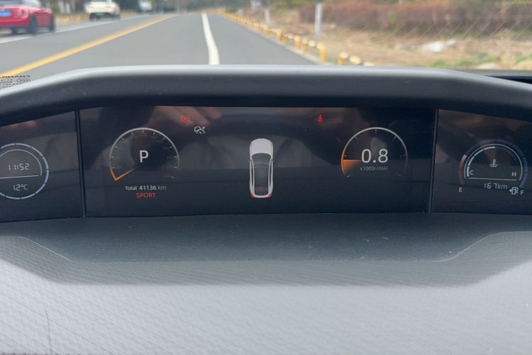 Used Changan UNI-V 2022 1.5T Prestige Version
