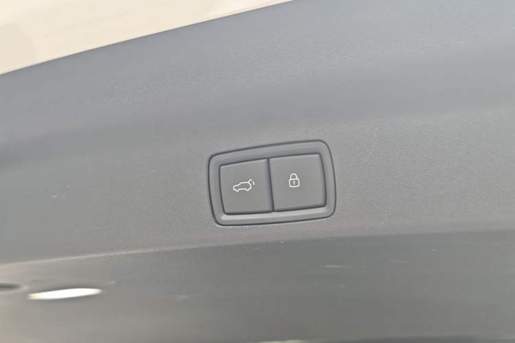 Used Li Auto L7 2023 Pro Model
