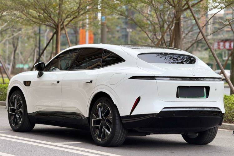 Used Avatr 11 2022 Long-Range Dual-Motor Version 5 Seats