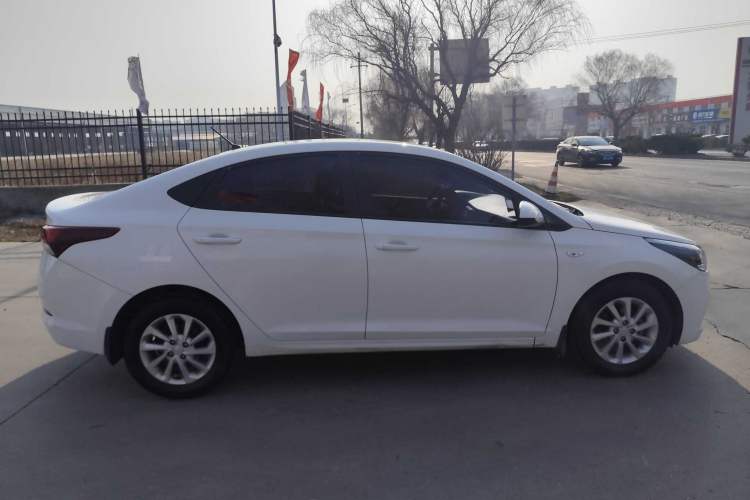 Used Hyundai Verna 2016 1.4L Automatic Cool Edition GLS
