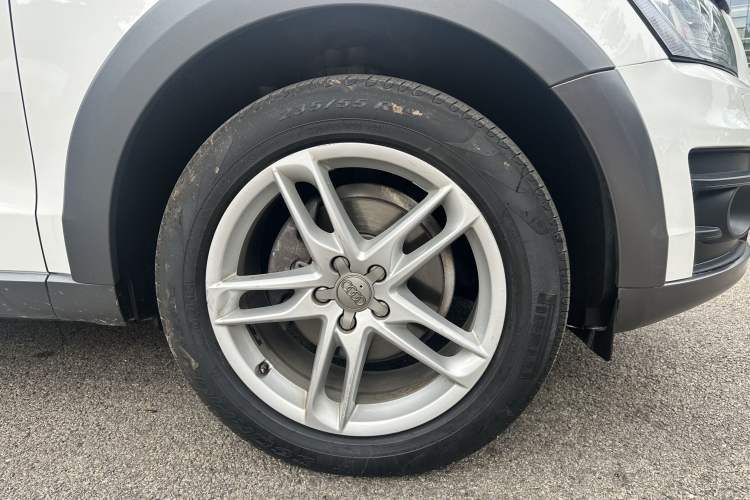 Used Audi Q5 2017 Plus 40 TFSI Technology Model
