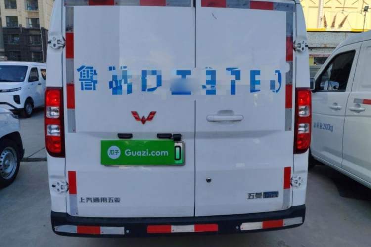 Used Wuling Yangguang 2024 300km Range Practical Window-Sealed Version 60kW
