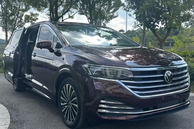 Used Volkswagen Viloran 2023 380TSI Prestige Edition

