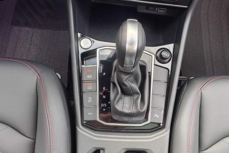 Used Volkswagen Lavida 2024 300TSI DSG Starry Sky Leading Edition
