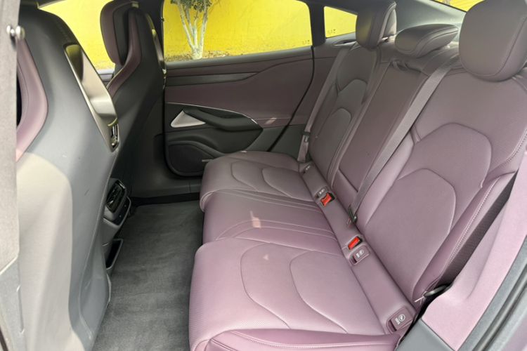 Used  SU7 2024 Four-Wheel Drive Ultra-Long Range Advanced Intelligent Driving Max Edition