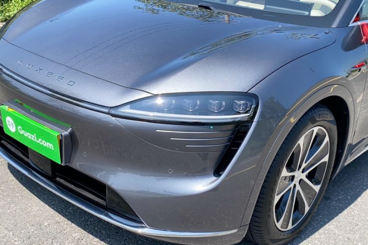 Used Hima Luxeed R7 2024 All-Electric 802 km Max
