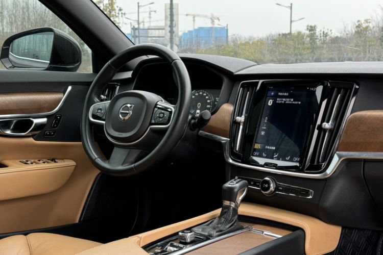 Used Volvo S90 2019 T5 Zhiyi Edition
