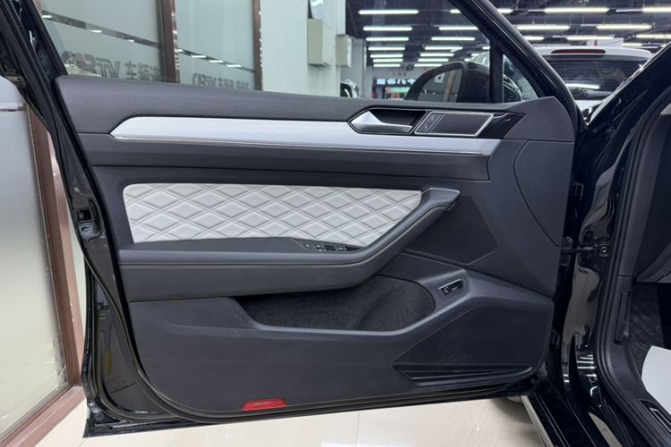 Used Volkswagen Magotan 2023 2 Million Units Commemorative Edition 330TSI DSG Luxury Version