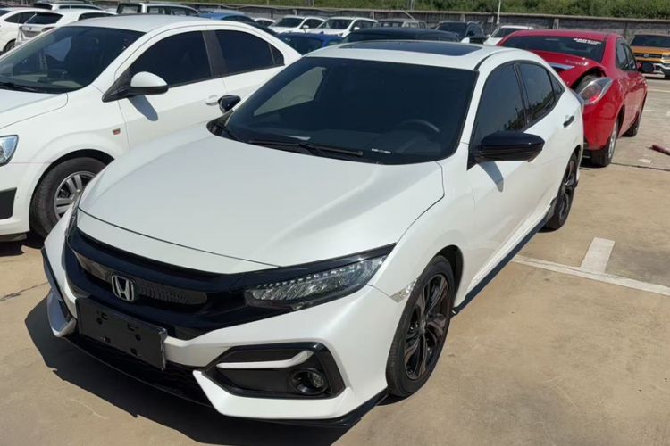 Used Honda Civic 2021 HATCHBACK 220TURBO CVT Trendy Cool Edition
