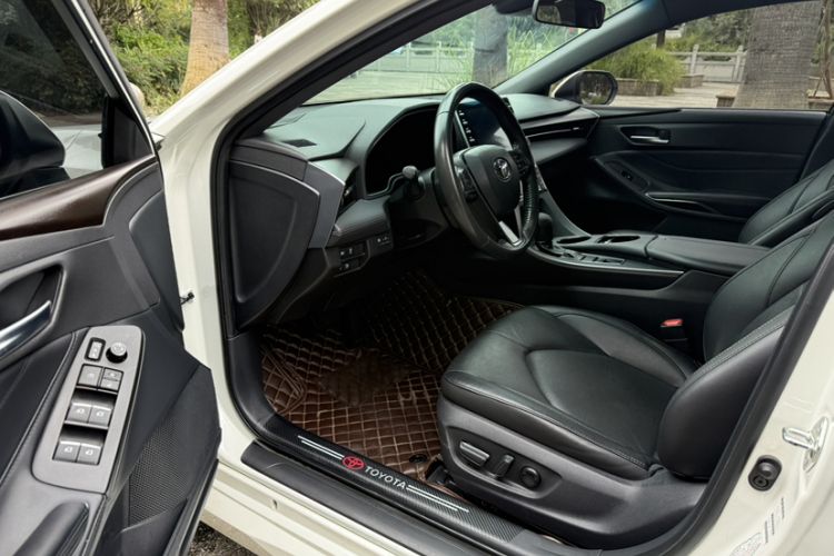 Used Toyota Avalon 2019 2.0L Luxury Edition China VI Standard
